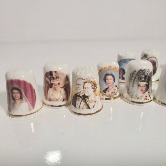 Set of 20 Royal Memorabilia Porcelain Thimbles Queen Elizabeth II, Dianna + - Picture 12 of 14